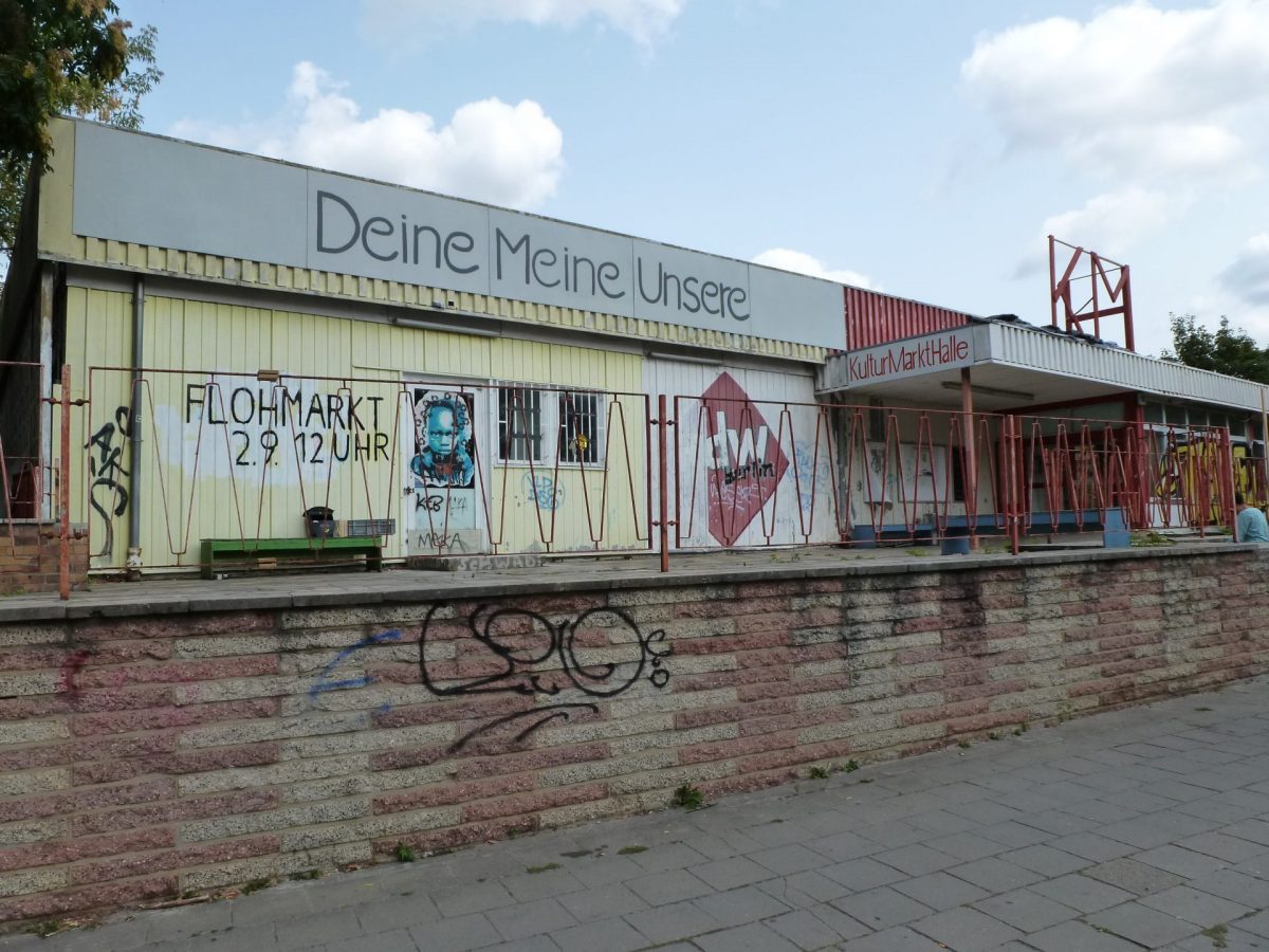 "Deine Meine Unsere": Seitenansicht der KulturMarktHalle